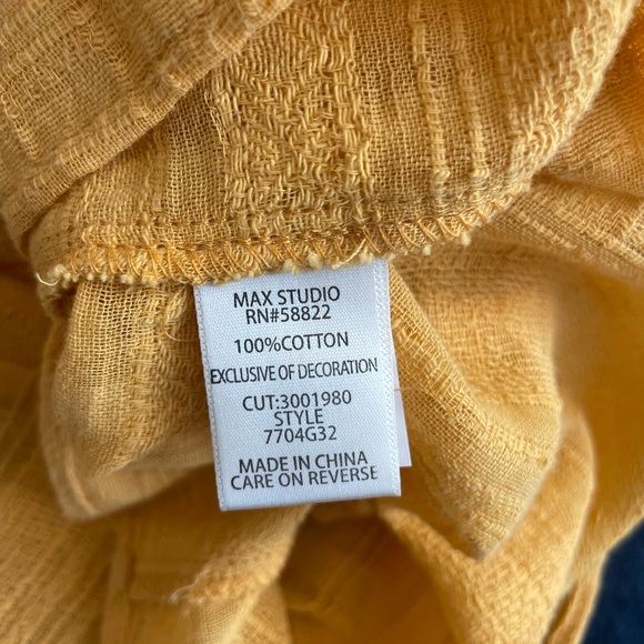 MaxStudio Golden Yellow Tank with Floral Lace Neckline - Size Small - Picture 4 of 6